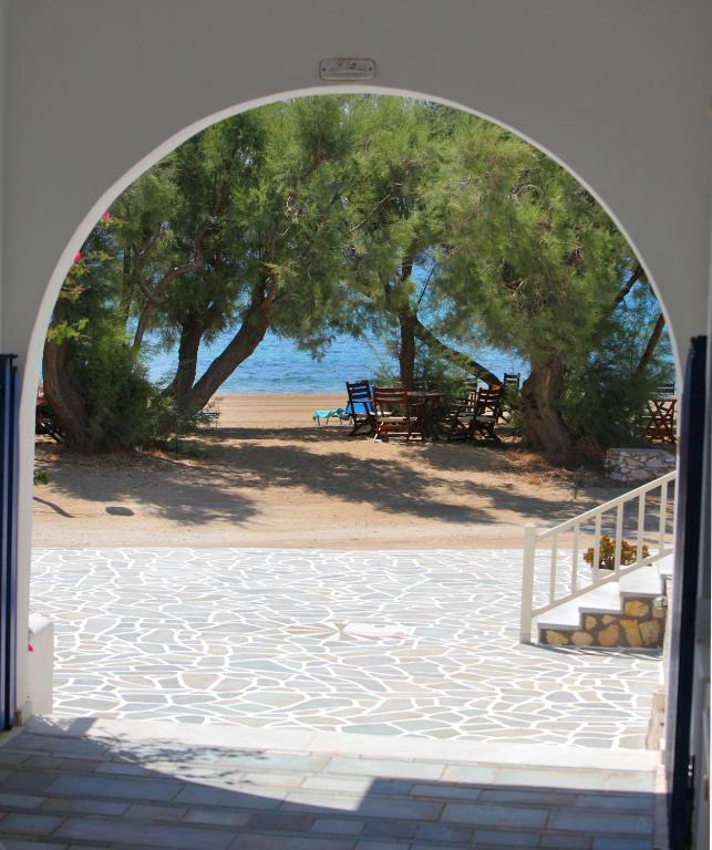 Paros Inn Logaras Exterior photo